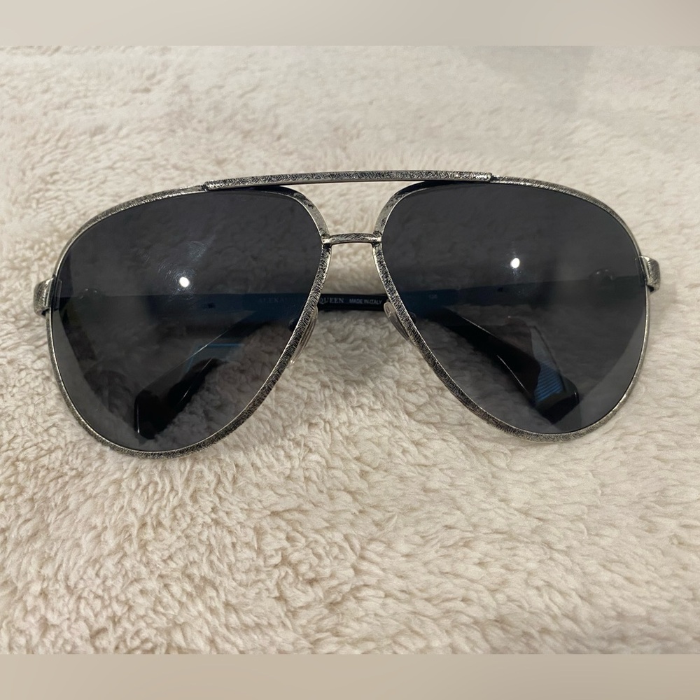 Alexander McQueen Skull Aviator Sunglasses